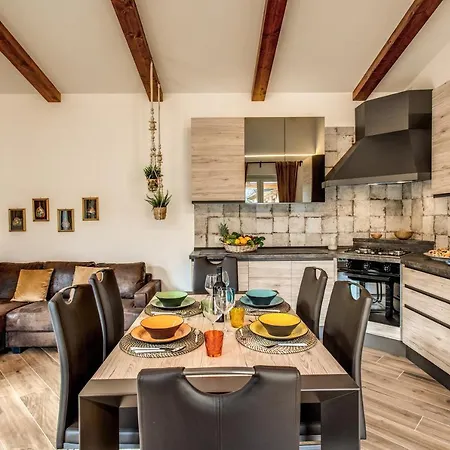 Chez Marie' - Modern In Countryside Vakantiehuis *